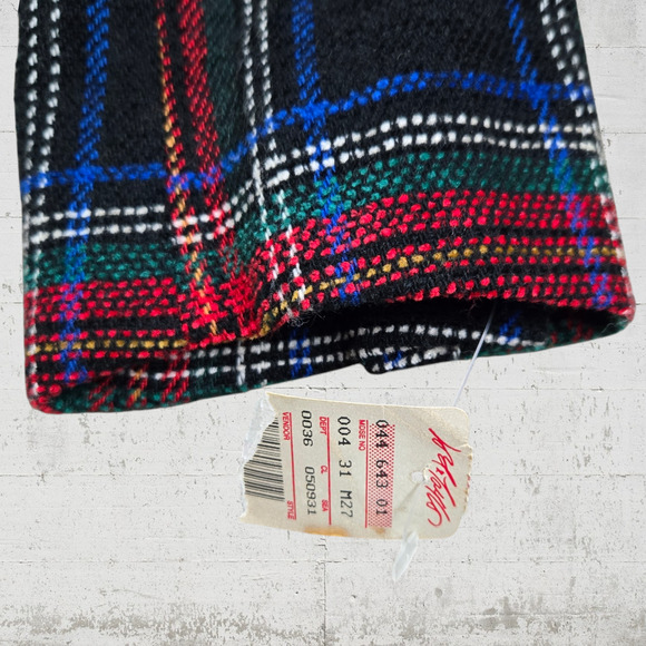 90s Vintage Black Red Stewart Tartan Plaid Velvet Trim V Neck Blazer Size 4 - Picture 5 of 10